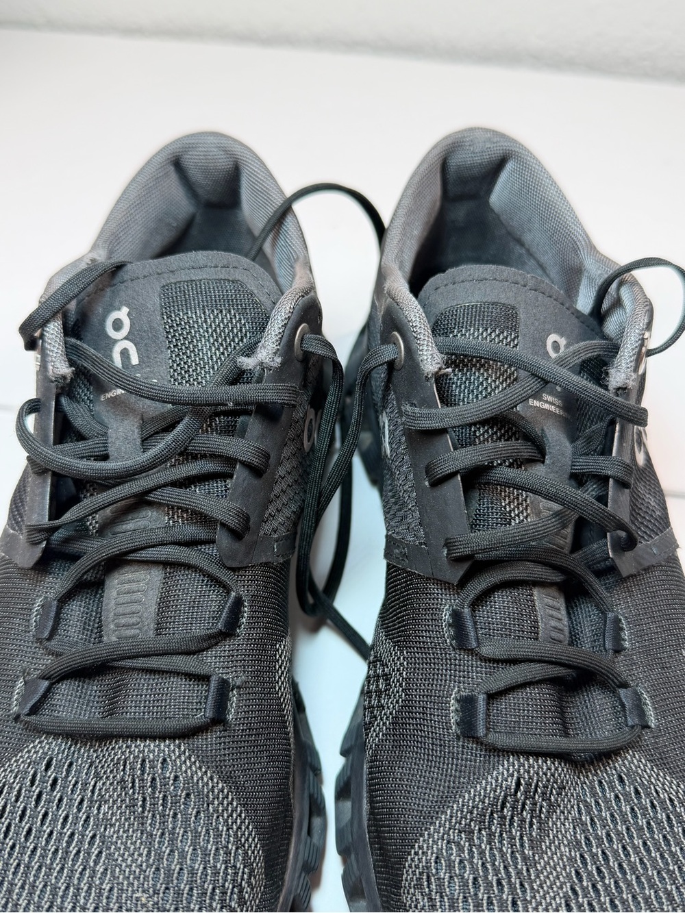 On Running Cloud Women 7.5 Black Athletic Running Shoes Swiss Engineering - Picture 11 of 11